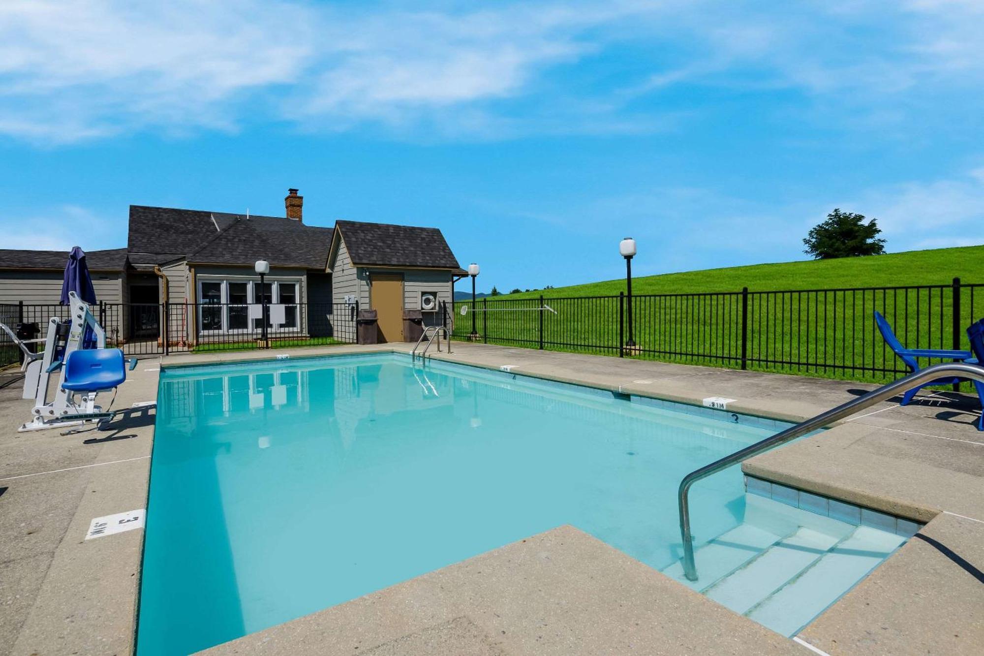 Comfort Inn Wytheville Buitenkant foto
