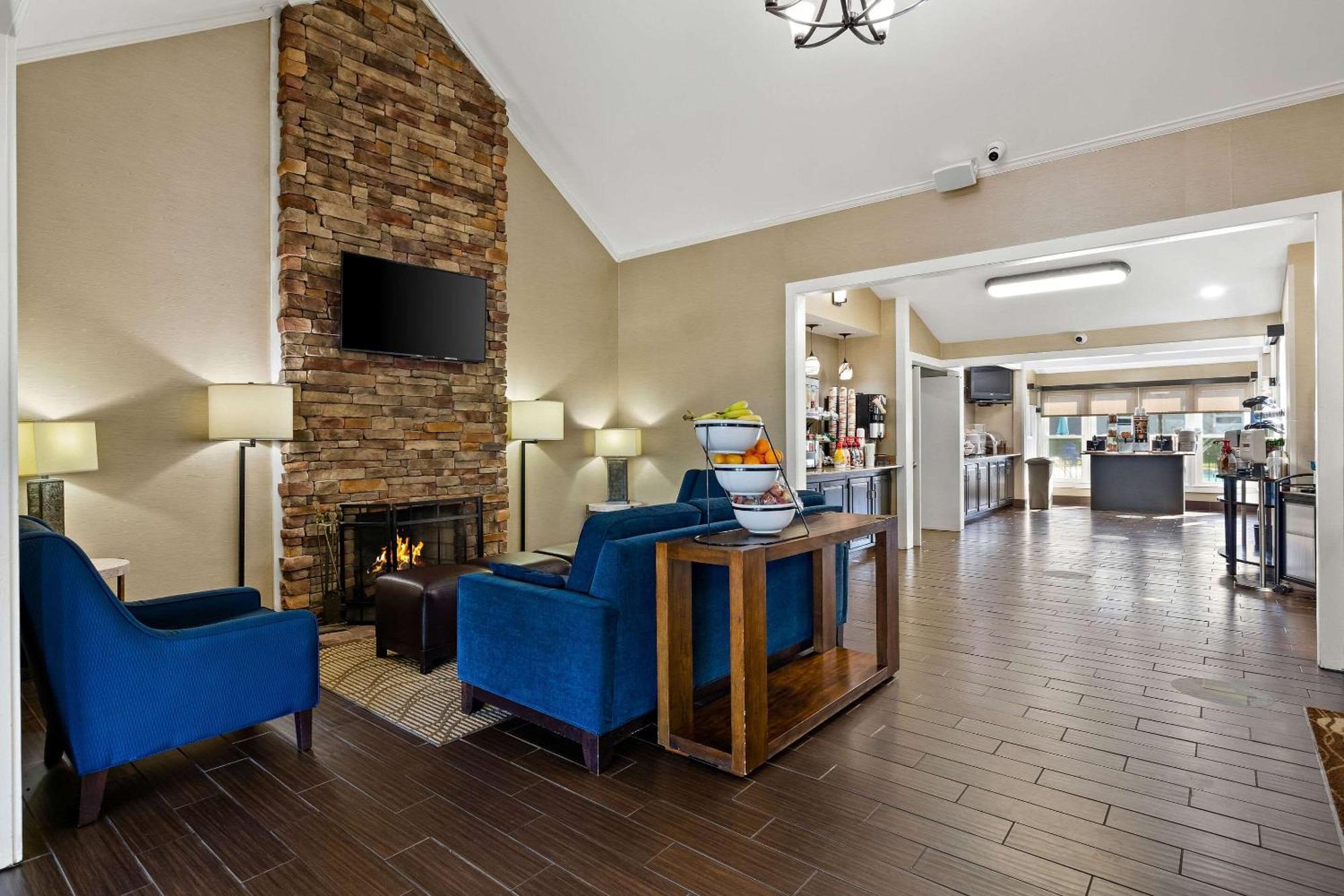 Comfort Inn Wytheville Buitenkant foto